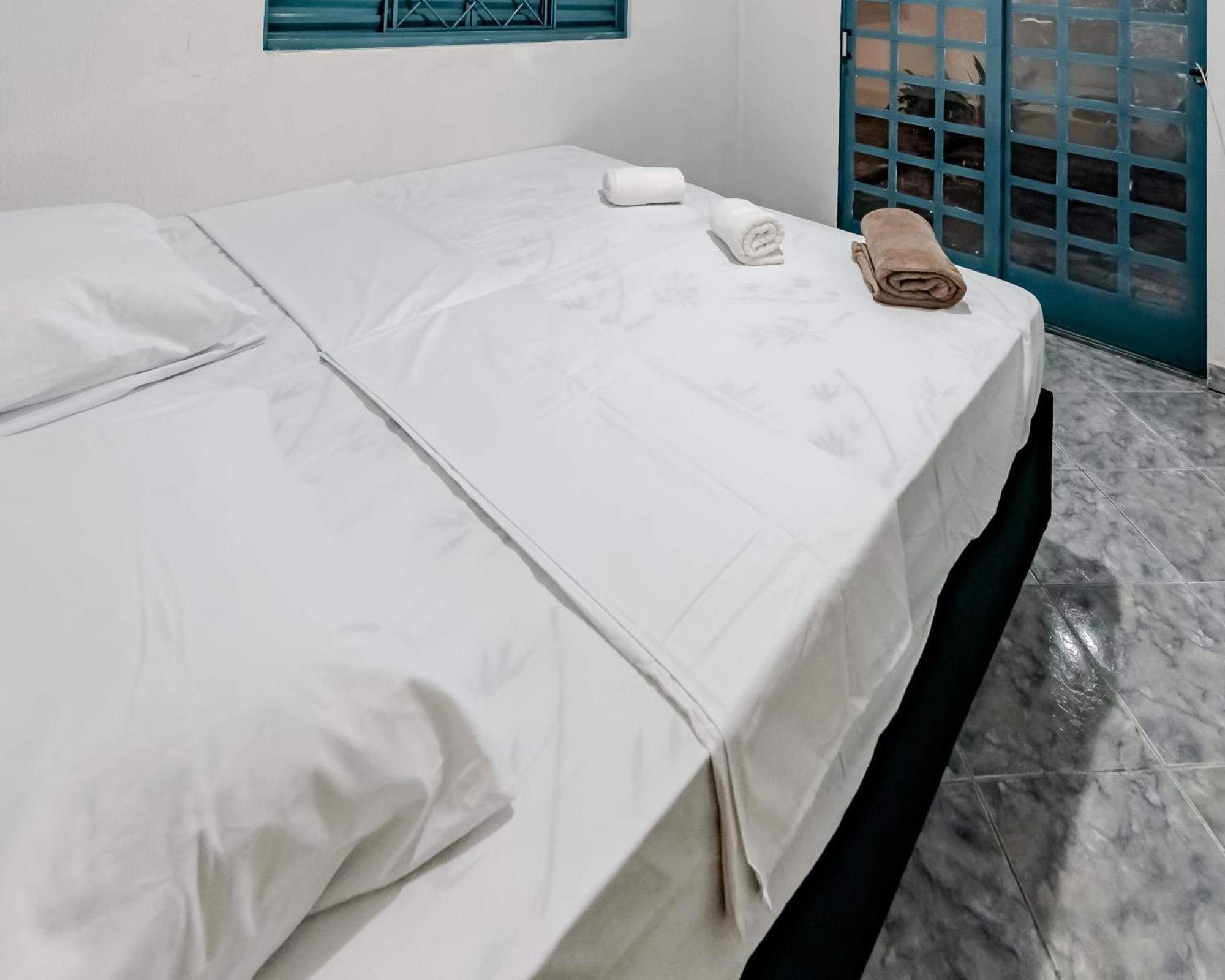 Pousada Roosevelt Quarto 03 - Pousada Central Prox Rodoviaria E Dist Industrial Hotel Uberlândia Екстериор снимка